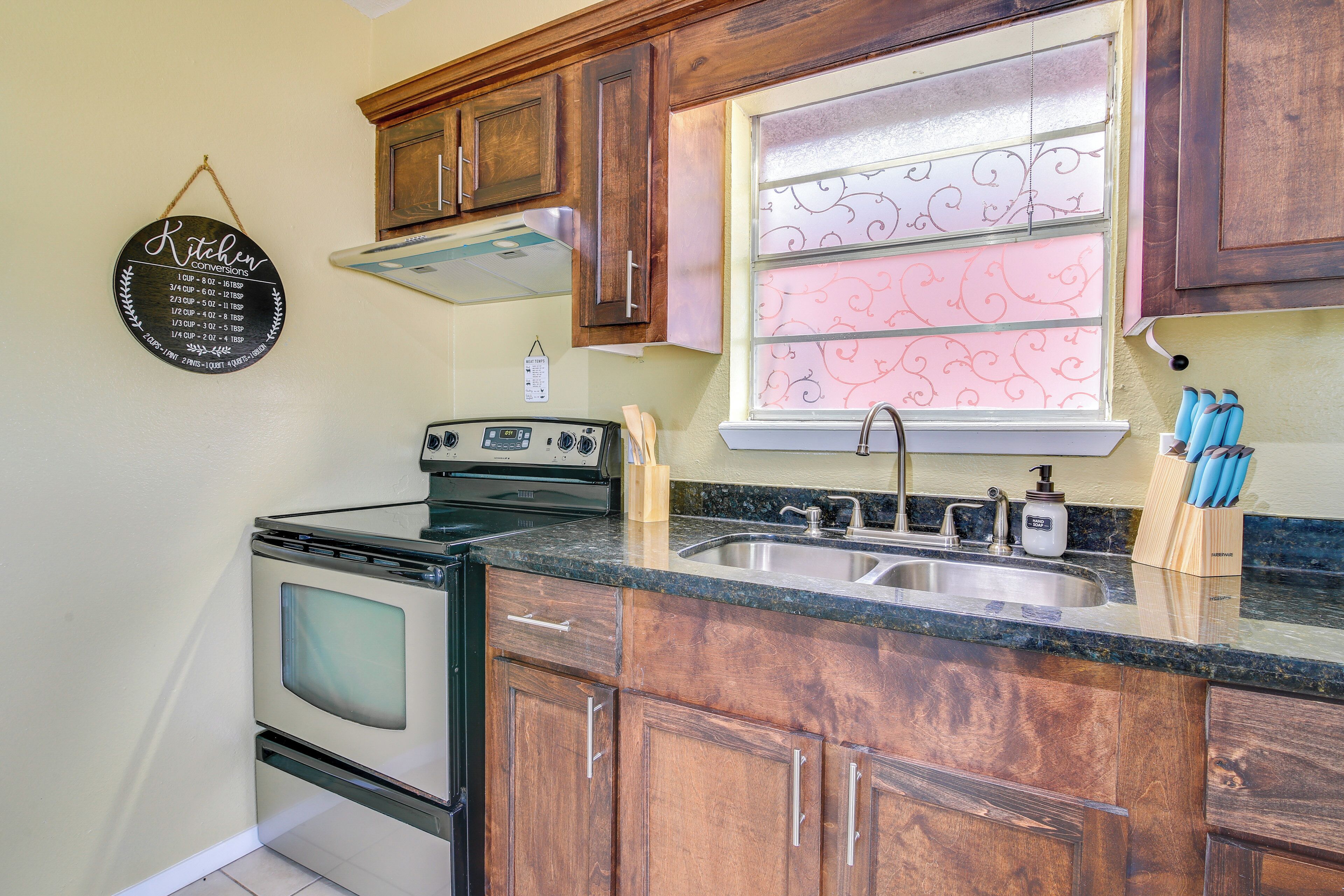 Cottage (2 Bedrooms) | Interior