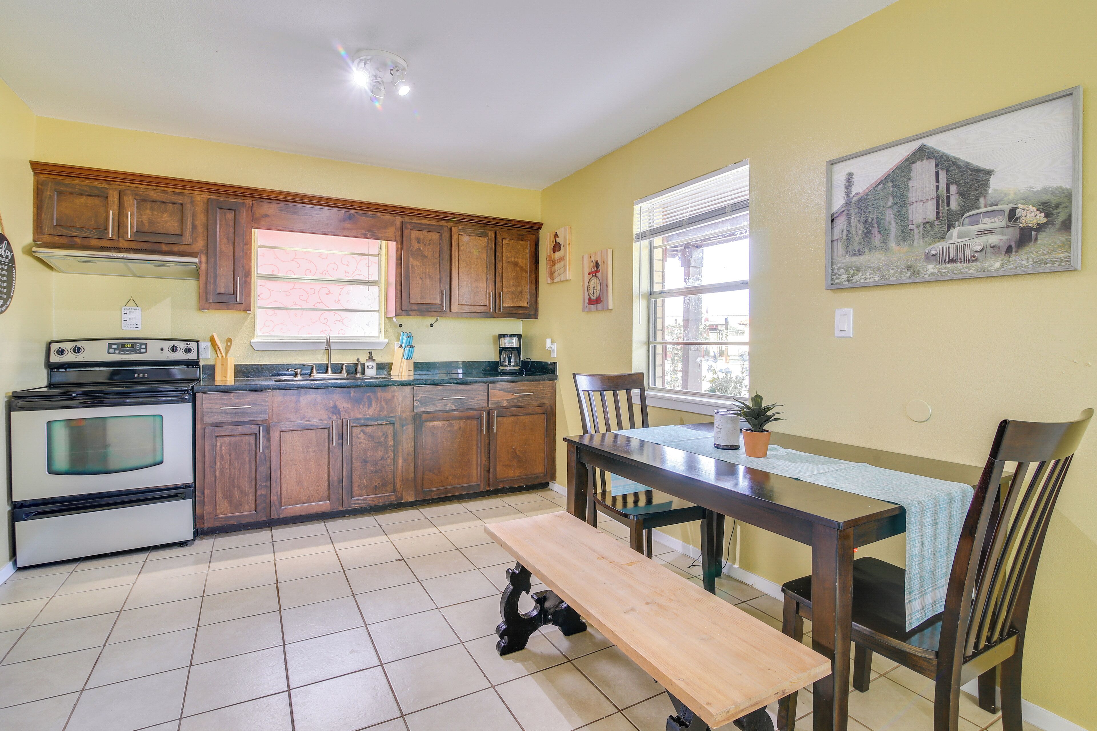 Cottage (2 Bedrooms) | Interior