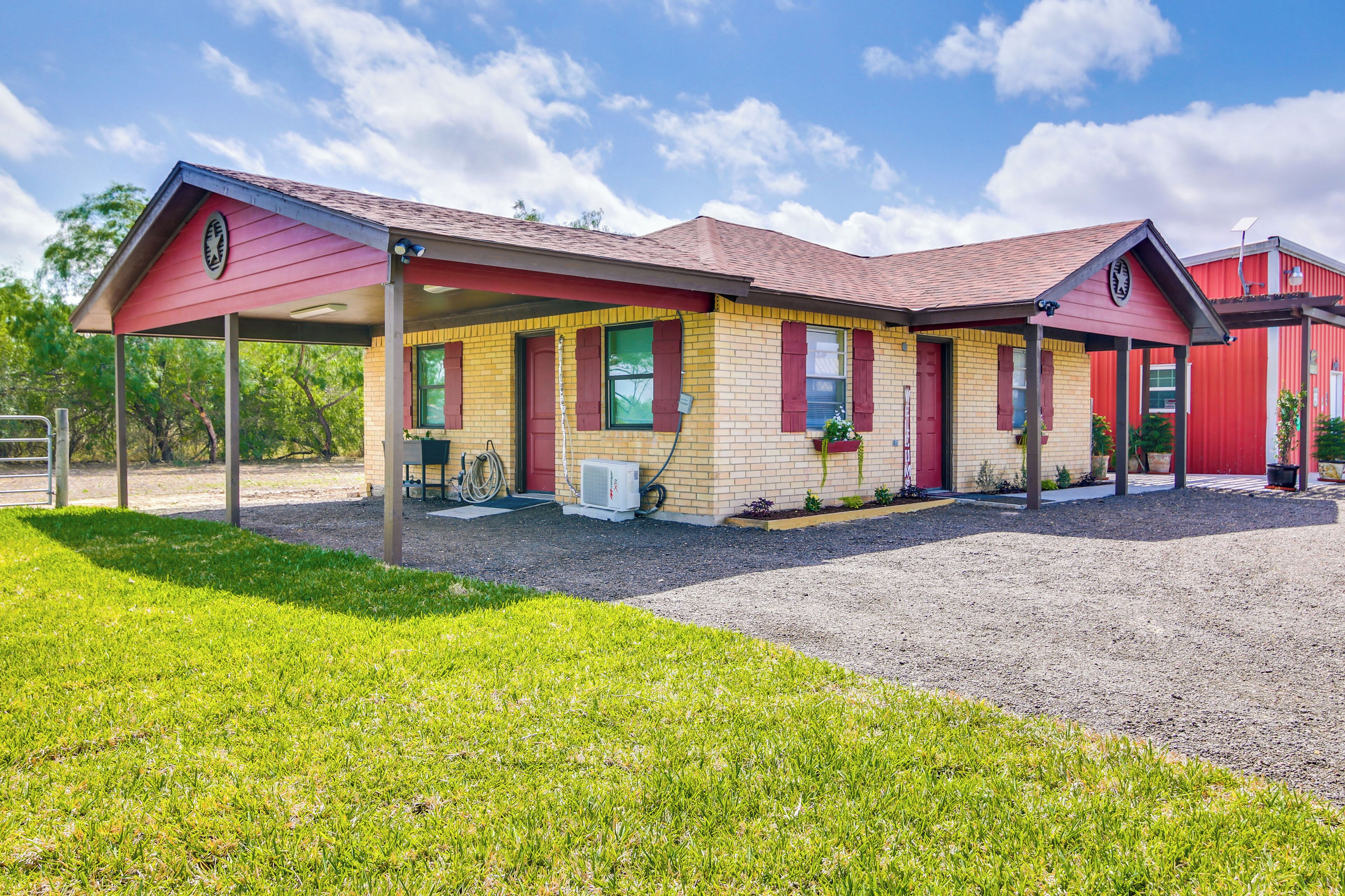 المنشأة من الداخل