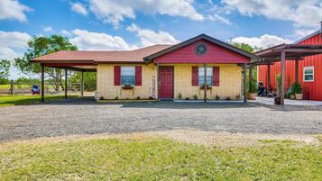 Cottage (2 Bedrooms) | Interior