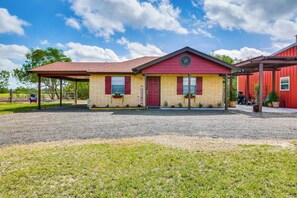 Cottage (2 Bedrooms) | Interior