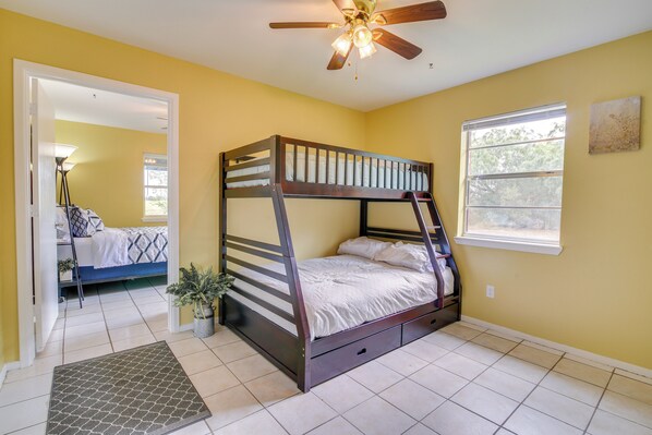 Cottage (2 Bedrooms) | Interior