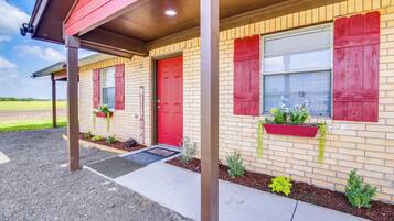 Cottage (2 Bedrooms) | Interior