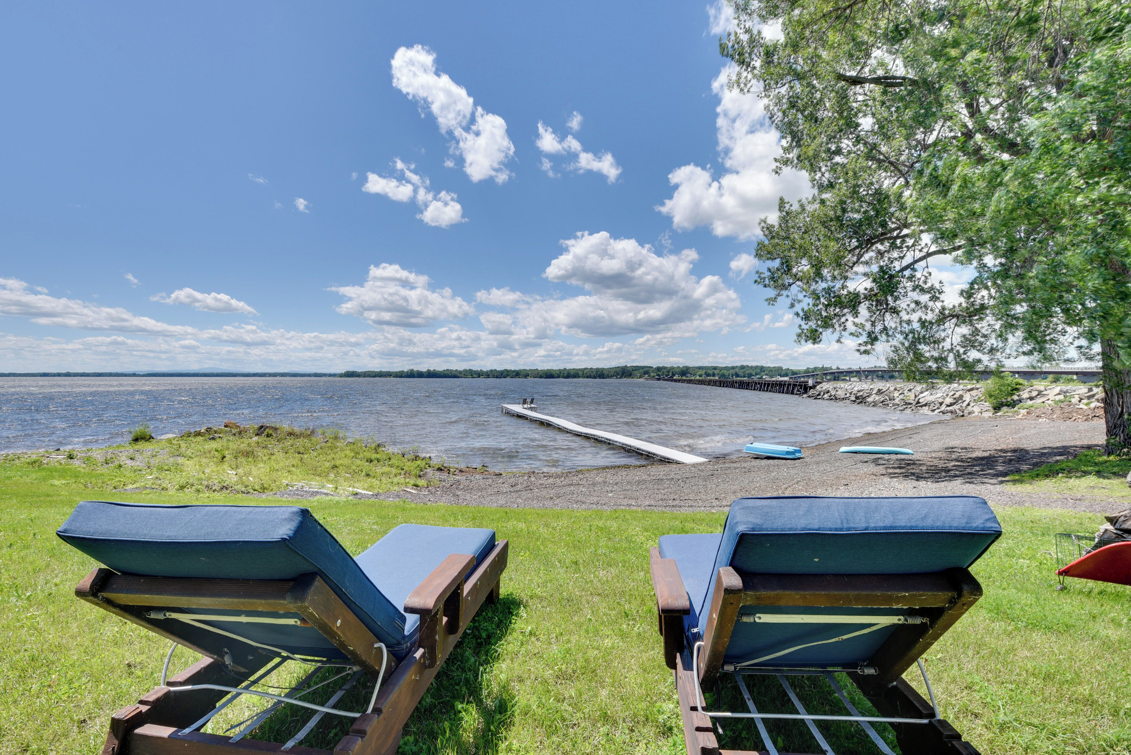 平房 (3 Bedrooms) | 住宿正面