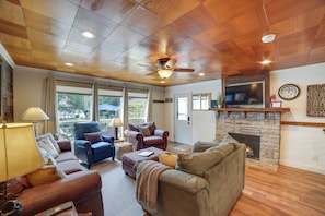 House (3 Bedrooms) | Interior