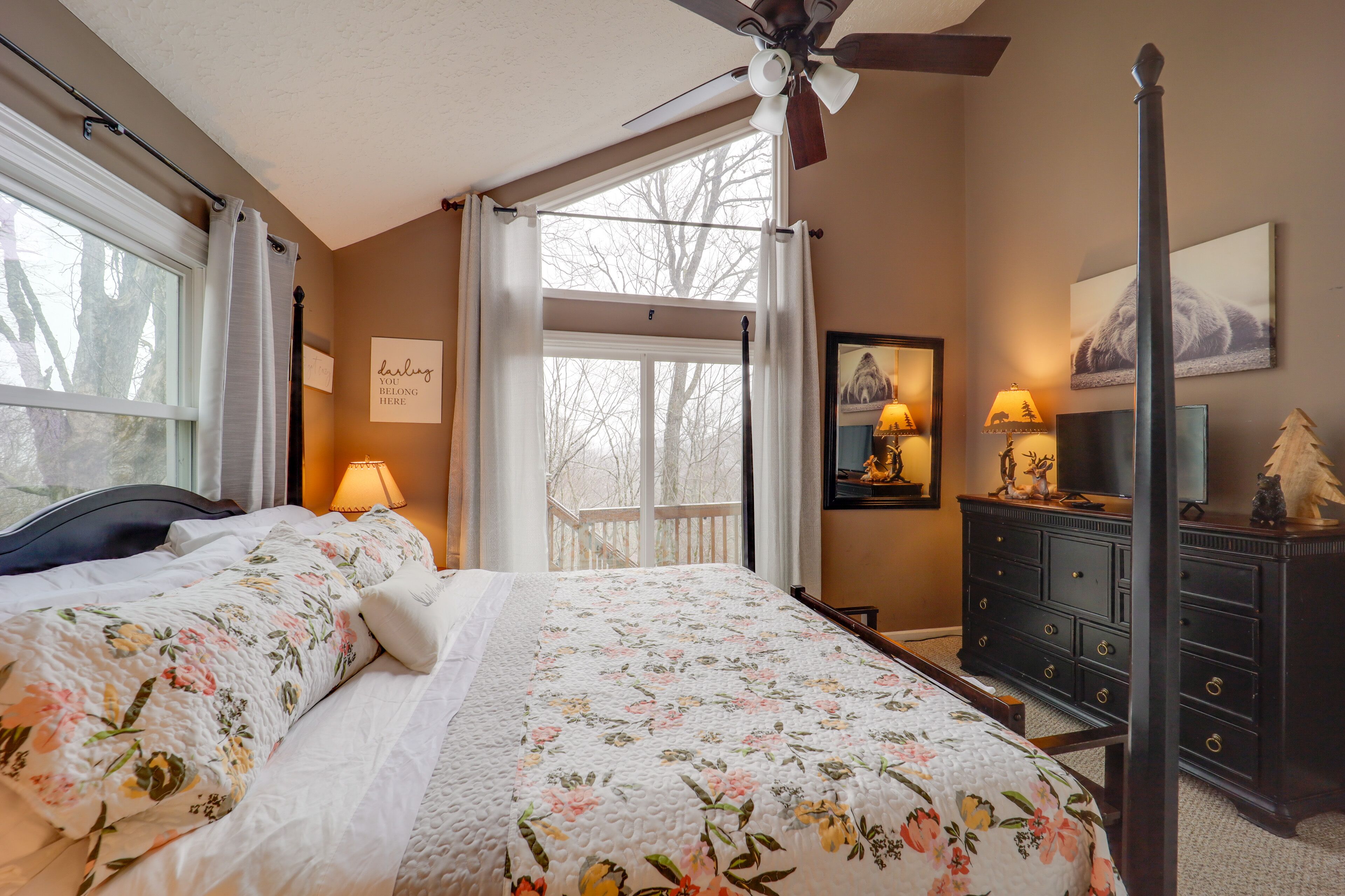 Expansive Ski Home ~ Half-mi to Beech Mtn Resort