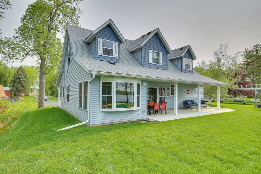 Stunning Waterville Home on Tetonka Lake!