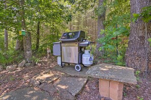 Apartment (1 Bedroom) | Interior - Peaceful Chattahoochee Apt w/ Mountain Views (Hiawassee)