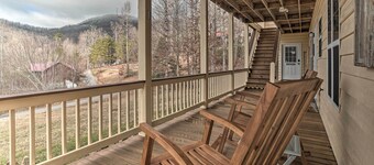 อพาร์ทเมนต์ Chattahoochee ที่สงบ พร้อมวิวภูเขา