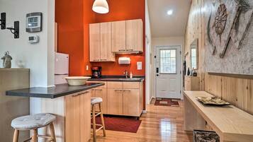 Apartment (1 Bedroom) | Interior