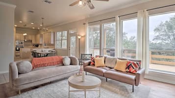 Villa (4 Bedrooms) | Interior