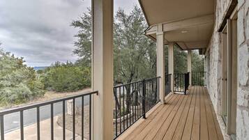 Villa (4 Bedrooms) | Interior