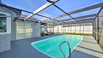 House (4 Bedrooms) | Front of property