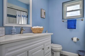 House (4 Bedrooms) | Interior - Port Richey Getaway w/ Lanai, Pool & Grill! (New Port Richey)