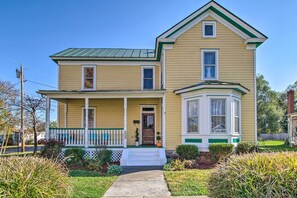 House (3 Bedrooms) | Interior - Front Royal Retreat ~ 1 Mi to National Park! (Front Royal)