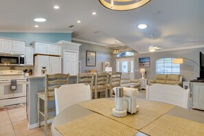 Interior - Vacation Rental w/ Lanai & Grill in Sebring! (Sebring)