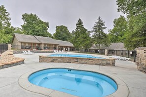 Apartment (2 Bedrooms) | Interior - The Cozy Cottage w/ Lake Taneycomo Access! (Branson)