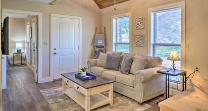 The Cozy Cottage w/ Lake Taneycomo Access!
