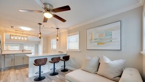 Casa (2 Bedrooms) | Interior