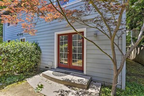 House (5 Bedrooms) | Interior - Spacious Downtown Chico Home ~ Half Mile to Csu! (Chico)