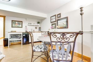 Apartment (1 Bedroom) | Interior - Hiking Nearby! Secluded Ellsworth Apartment (Ellsworth)