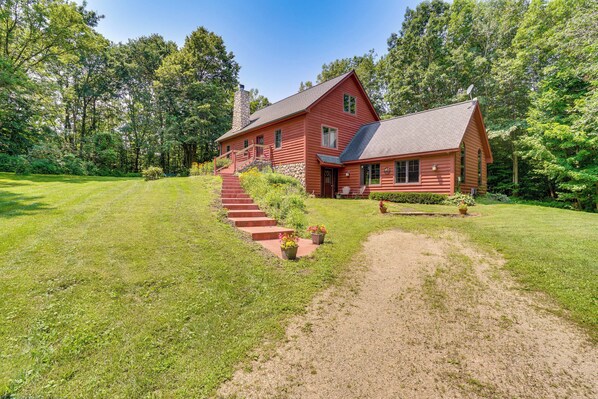 Apartment (1 Bedroom) | Interior - Secluded Ellsworth Apartment - Hiking Nearby! (Ellsworth)