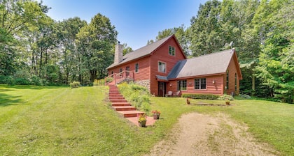 Hiking Nearby! Secluded Ellsworth Apartment