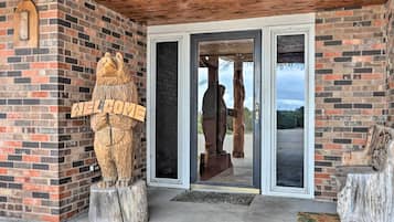 Cottage (Multiple Bedrooms) | Interior