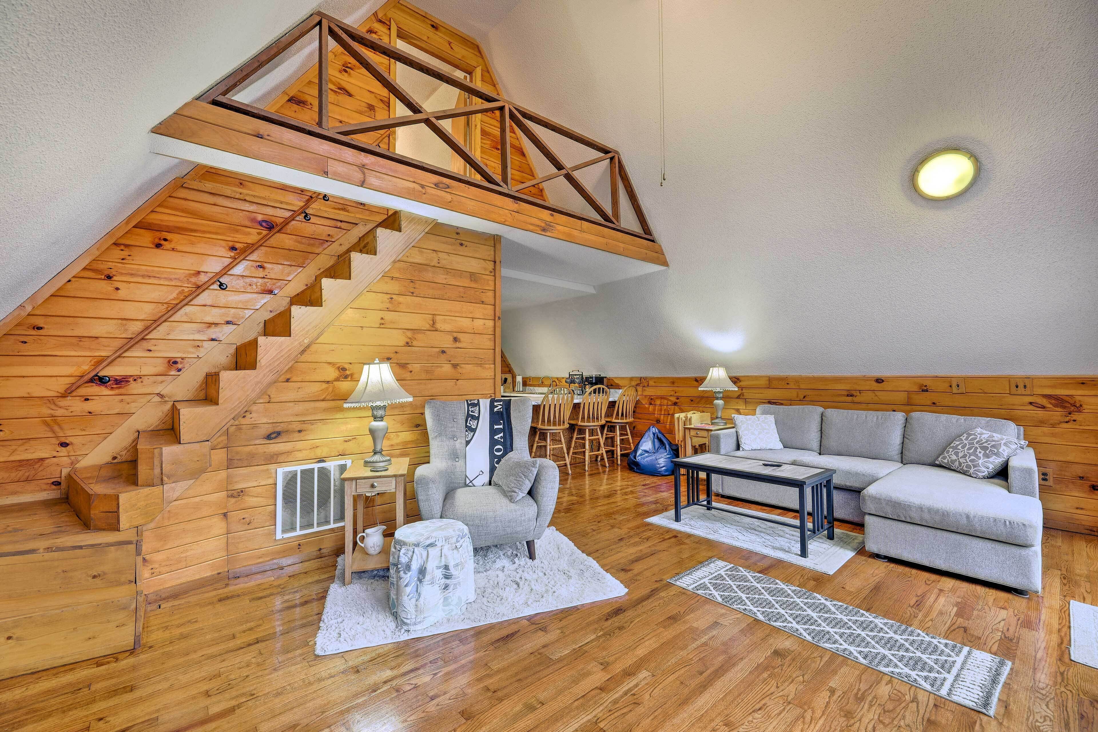 Cozy Yatesville Lake Cabin Rental in Louisa!