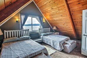 House (3 Bedrooms) | Interior - Modern Lake Lawrence Retreat w/ a Deck & Dock! (Yelm)