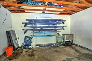 Interior - Modern Lake Lawrence Retreat w/ a Deck & Dock! (Yelm)