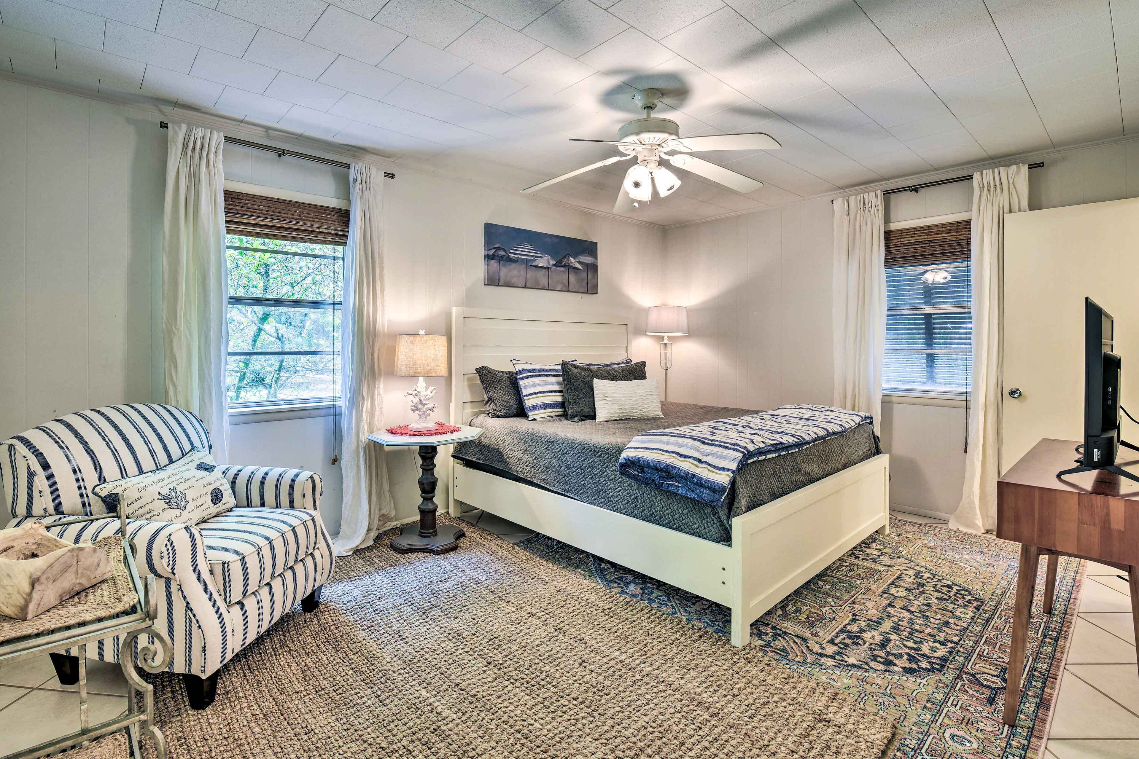 Single-story Bayside Retreat w/ Water Views!