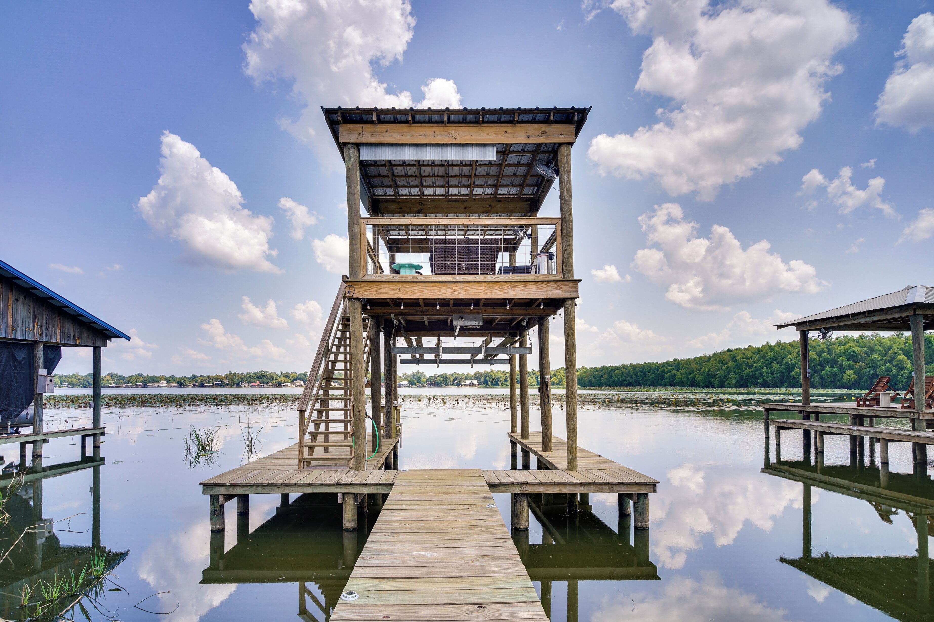 Modern Oscar Retreat Perched on False River!