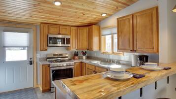 Cottage (2 Bedrooms) | Interior