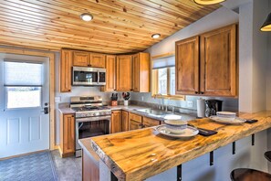 Cottage (2 Bedrooms) | Interior