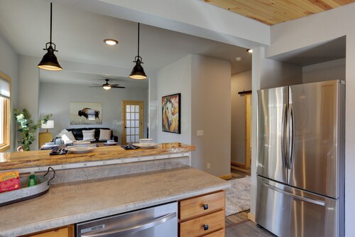 Cozy Spearfish Cottage < 1 Mi to Hiking Trail