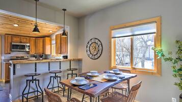 Cottage (2 Bedrooms) | Interior