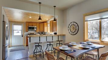 Cottage (2 Bedrooms) | Interior