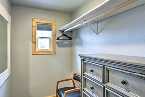 Cottage (2 Bedrooms) | Interior