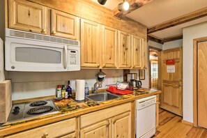 Apartment (1 Bedroom) | Interior