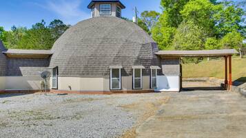 House (1 Bedroom) | Interior