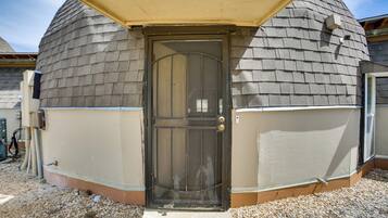 House (1 Bedroom) | Interior