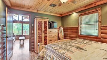 House (1 Bedroom) | Interior