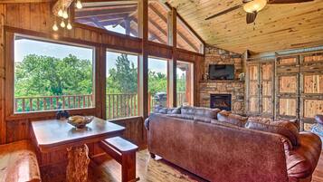 House (1 Bedroom) | Interior