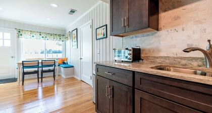 Waterfront Edenton Bay Cottage - Walk to Dtwn