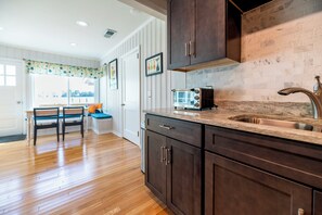 Cottage (3 Bedrooms) | Interior