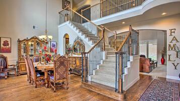House (4 Bedrooms) | Front of property