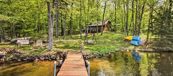 Lakefront Cumberland Cabin w/ Dock & Fire Pit!