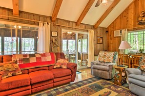 House (3 Bedrooms) | Interior - Lakefront Cumberland Cabin w/ Dock & Fire Pit! (Cumberland)