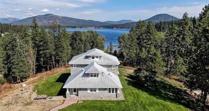 Scenic Loon Lake Adventure Retreat w/ Dock!